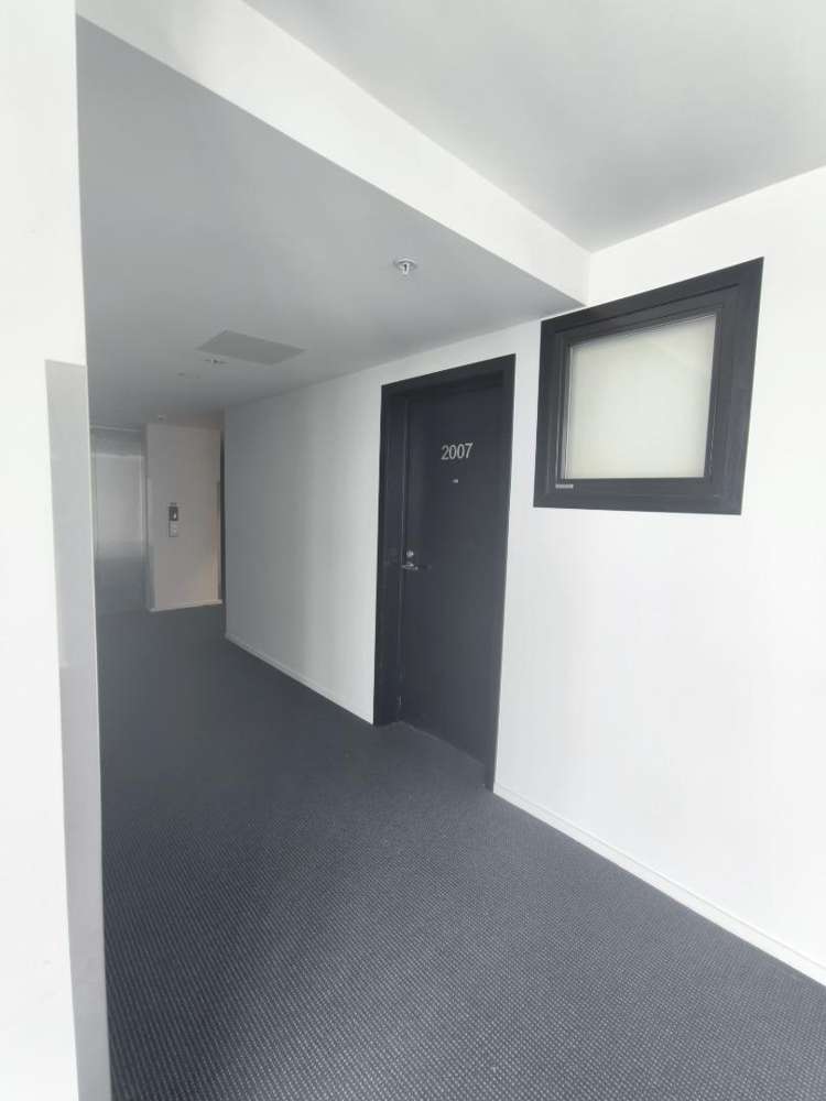 8 Airedale Street 10015_9