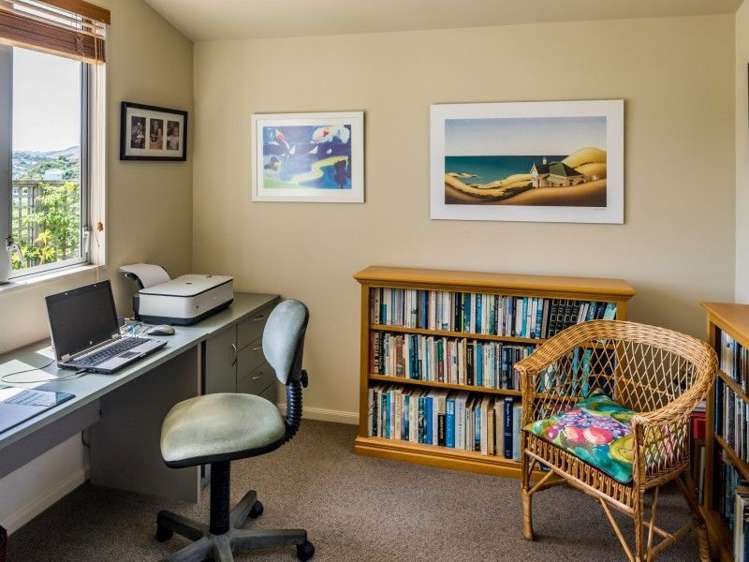 5 Whitianga View Paremata_11