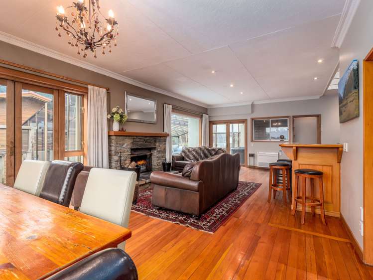 81 Hallenstein Street Queenstown_8
