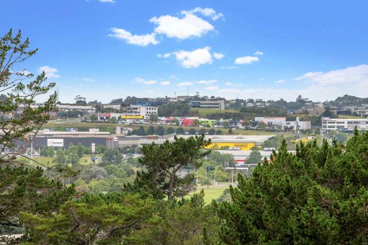 93 The Avenue Lucas Heights_25