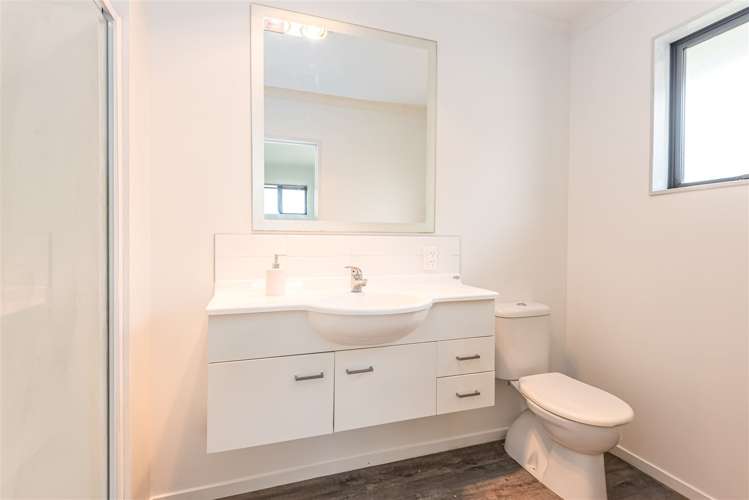 857 Ferry Road Woolston_12