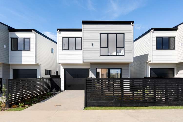 12 Greenbrier Street_0