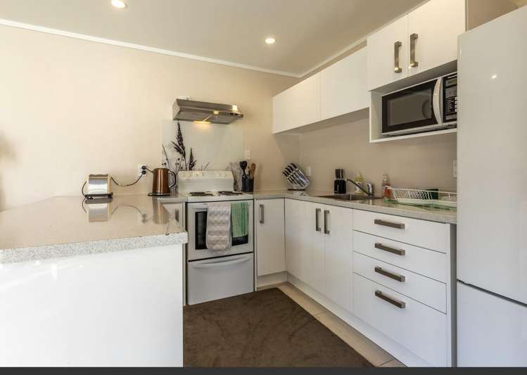1/42 Hallenstein Street Queenstown_8