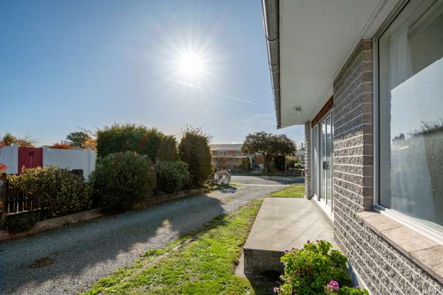 1/12 Newbourne Crescent Redwoodtown_2