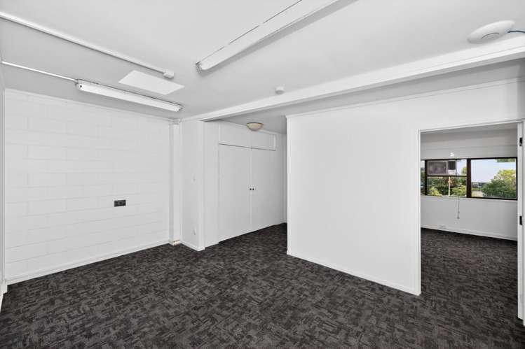 50 Parkway Drive Albany_12