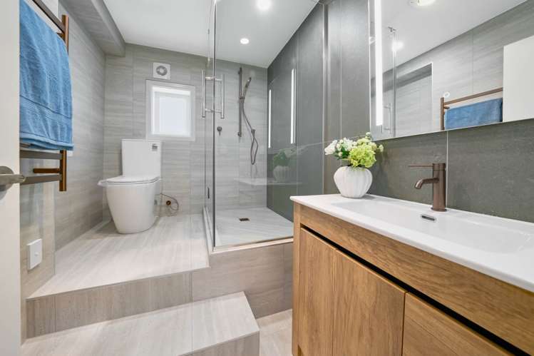 71 Lauderdale Road Birkdale_25