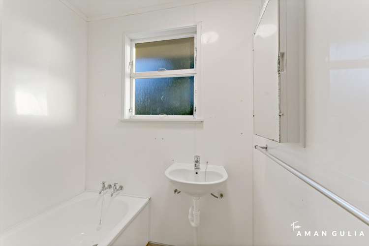 20 Grandison Crescent New Lynn_18