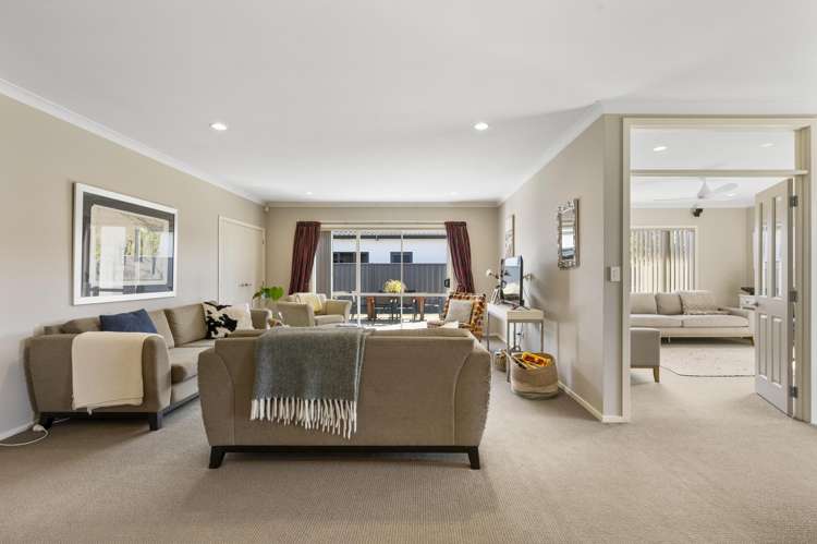 14 Palliser Place Poraiti_8