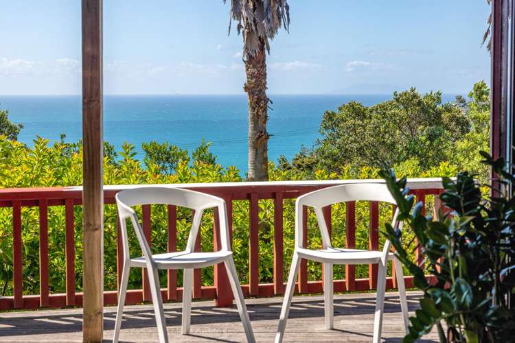 100 Trig Hill Road Onetangi_7