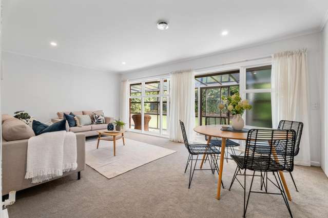 Hot property, steps to Cornwall Park