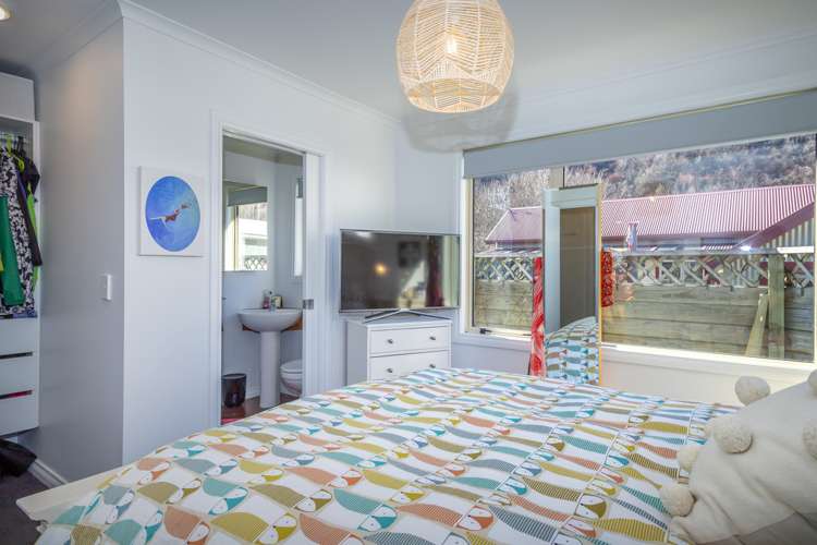 15a Davey'S Place Arrowtown_9