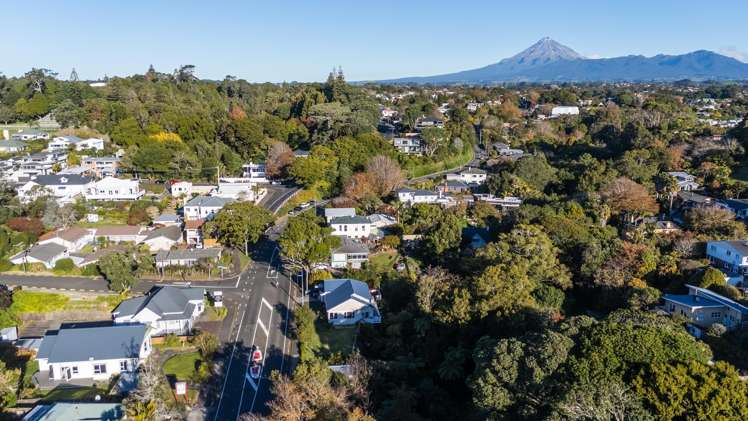 28 Carrington Street New Plymouth Central_26