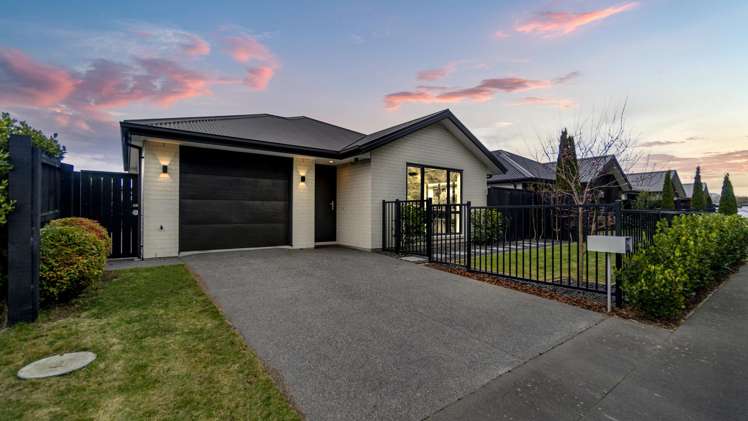 36 Robert Duncan Road_0