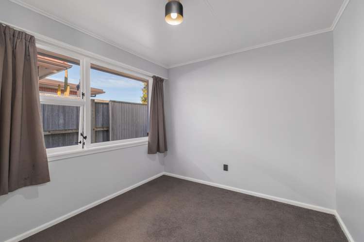 25 Lake Terrace Road Burwood_13