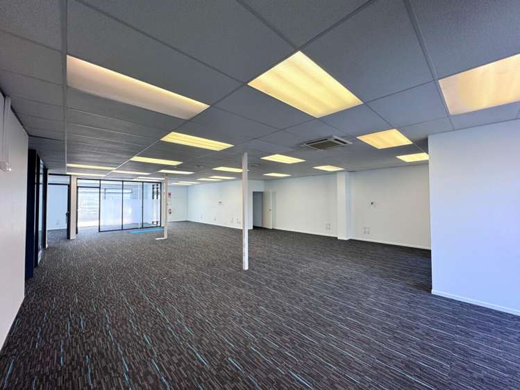 Unit C, 16 Sheffield Crescent Burnside_5