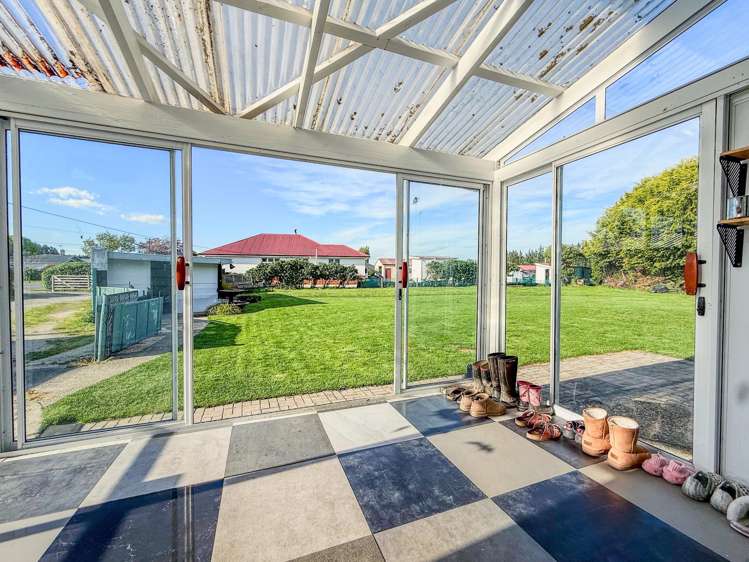 157 and 161 Seaward Road_4