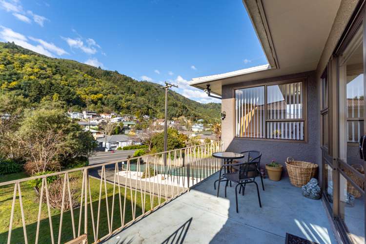 111 Waikawa Road Picton_1