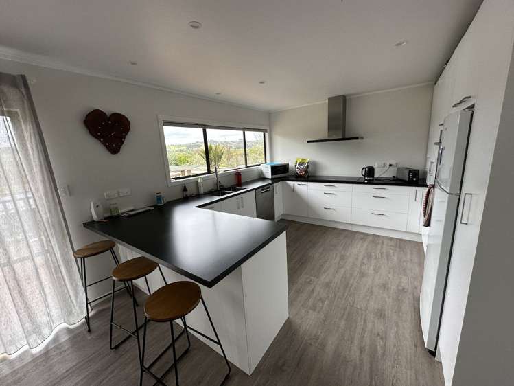 29 Parakai Avenue Parakai_8