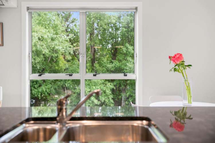 15 Gails Drive Okura_6