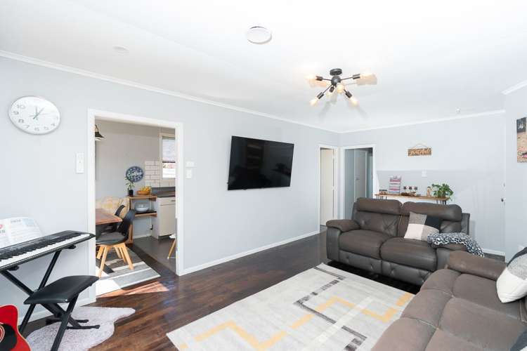 33 Garden Heights Avenue Glenview_4