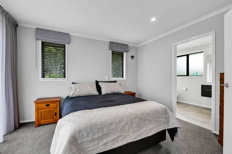 34d Honeyfield Drive Whalers Gate_12