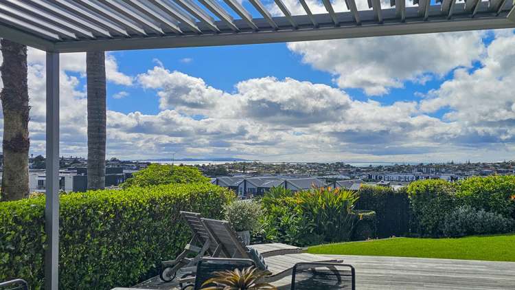 22 John Dee Crescent Red Beach_26