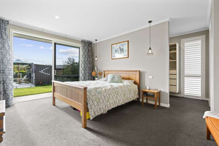 13 Alan Livingston Drive Cambridge_9