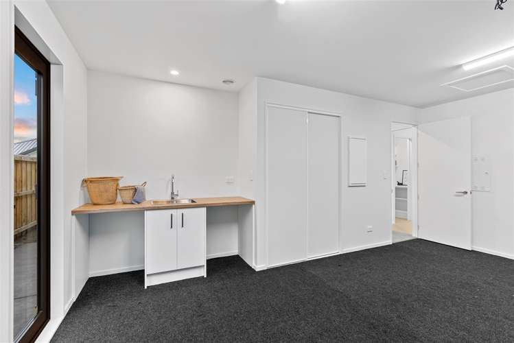 16 Nathaniel Archer Street Woodend_15