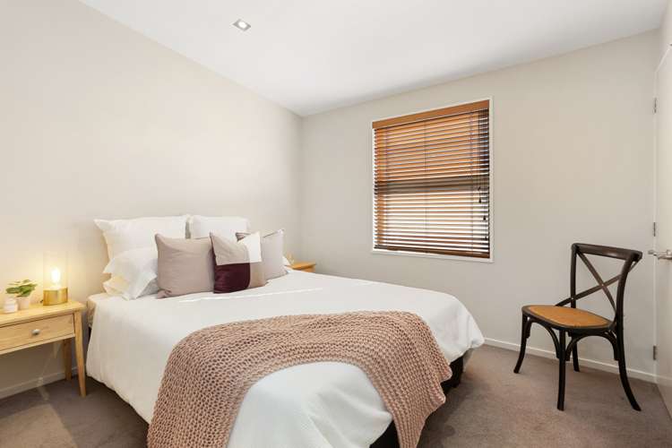 6 Elderwood Lane Edgeware_8