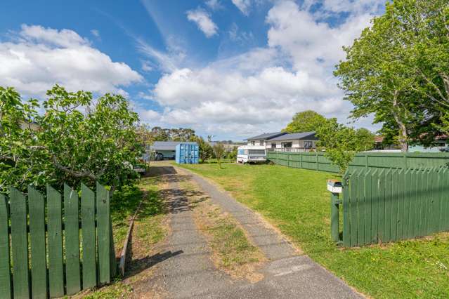 13 Te Moau Avenue Parakai_1