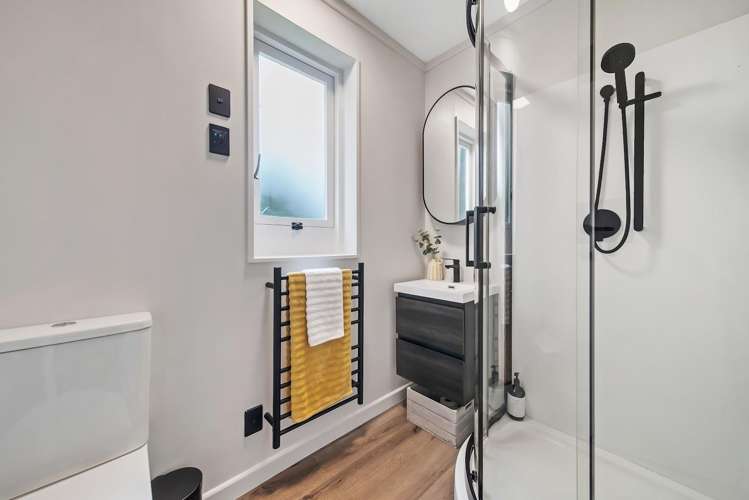 Flat 4/44 Puriri Street Riccarton_11