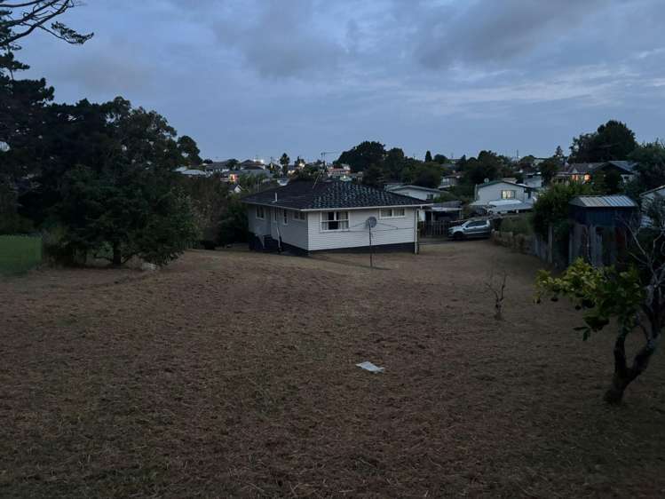  17 Thornlow Street Glendene_13