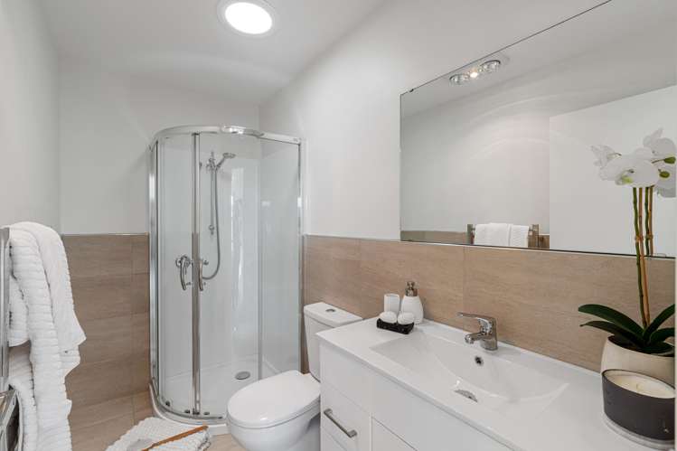 14 Windfola Parkway Takanini_10