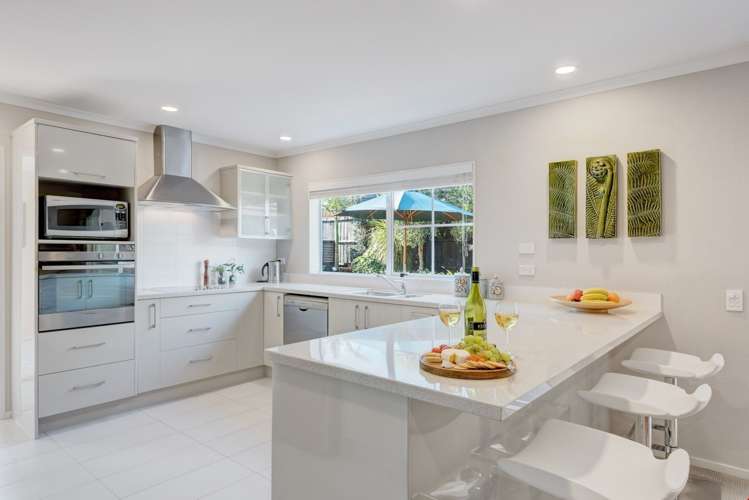 70 Pine Harbour Parade Beachlands_4