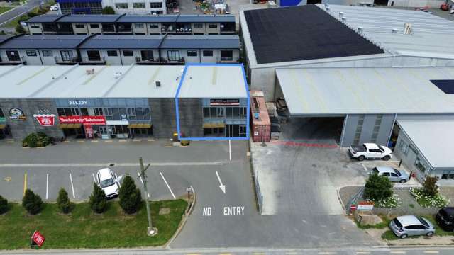 Versatile Industrial Unit | Retail or Trade Use