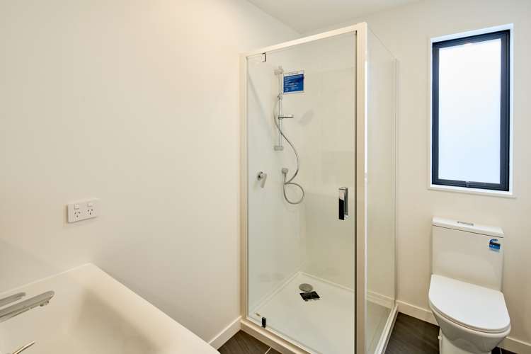 4/130 Richmond Street Petone_12