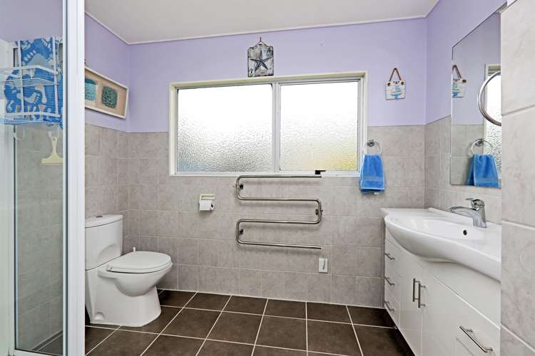 62 Gillies Crescent Waimarama_16