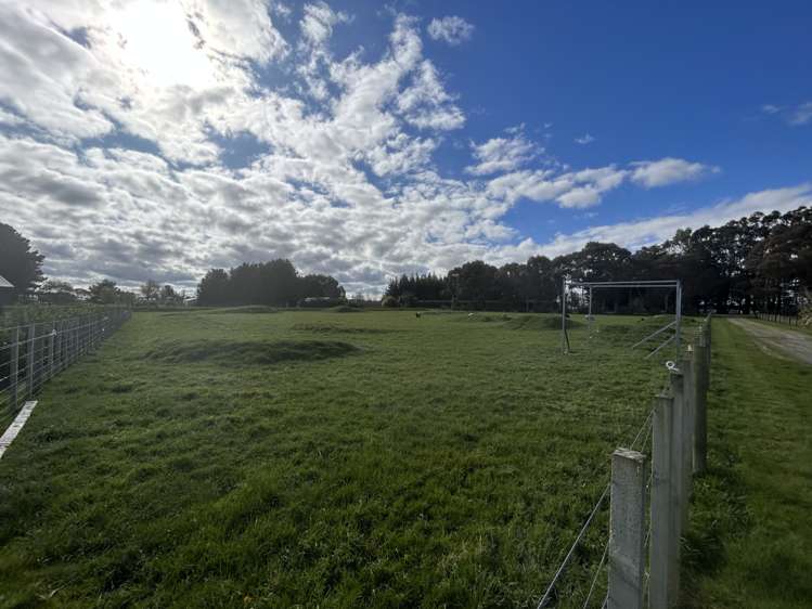 94 Reid Line East Feilding_22