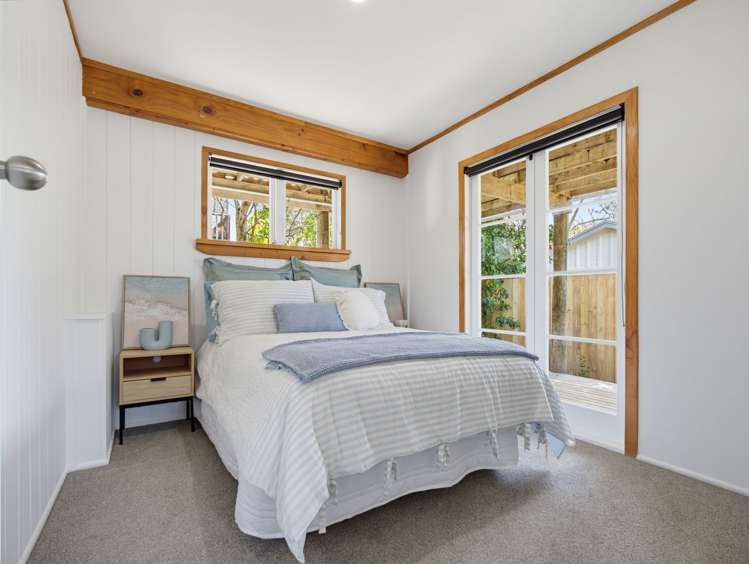 63 Gledstane Road Stanmore Bay_13