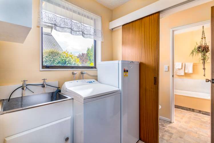 39 Dunbarton Street Redwood_11