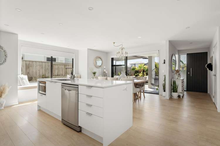 18 Hugo Way Papamoa_1