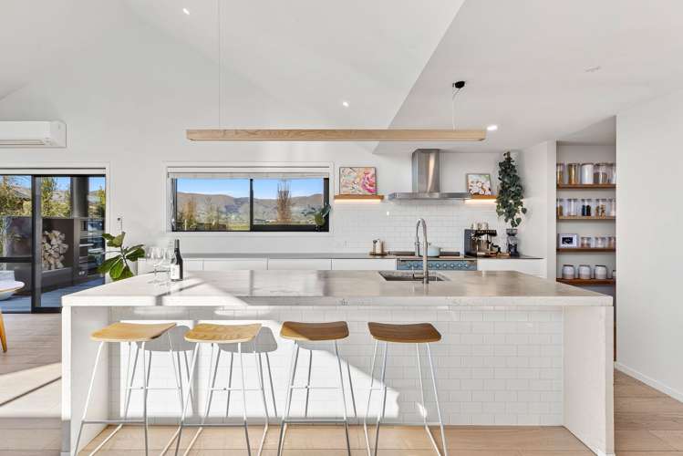 32 Cooper Crescent Luggate_1