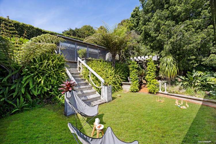 512 Grahams Beach Road Awhitu_23