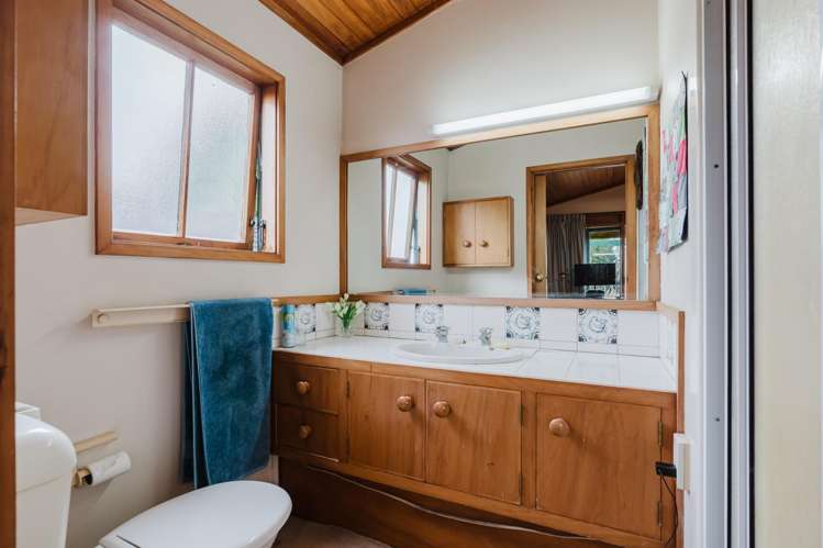 134 Lake Crescent Hamilton Lake_17