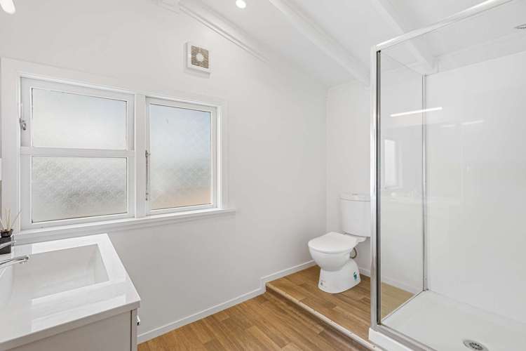 9 Lewis Place Highbury_10