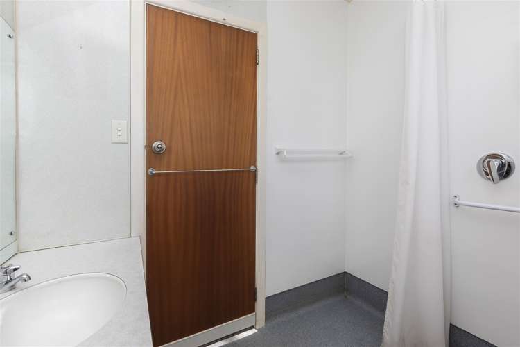 2/1046 Colombo Street Saint Albans_10