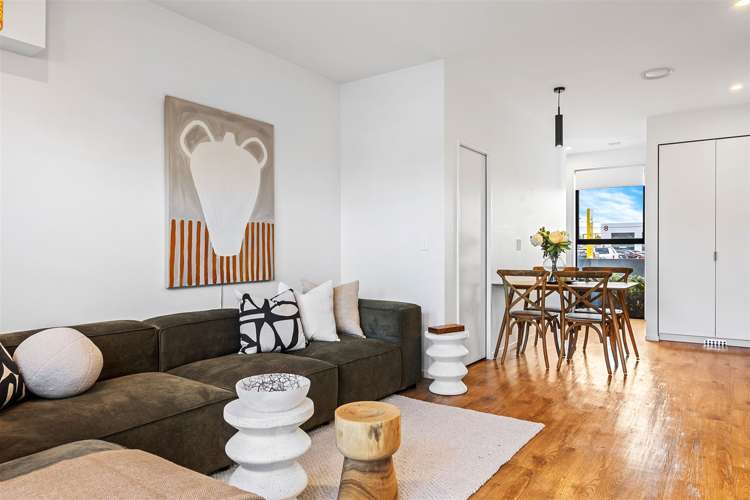 8/1 Buchan Street Sydenham_4