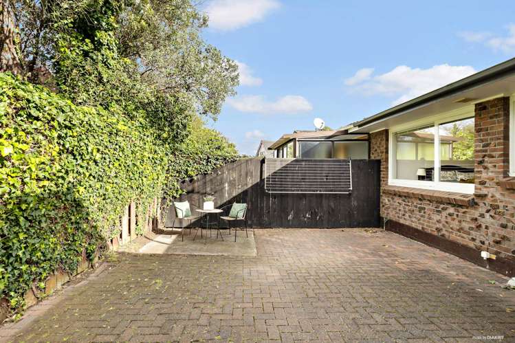 2 McCrystal Avenue Eastern Beach_13