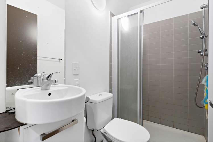 1102/10 Waterloo Quadrant Auckland Central_8