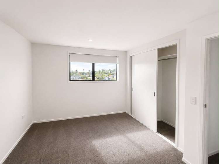 7/41 Kervil Avenue Te Atatu Peninsula_2